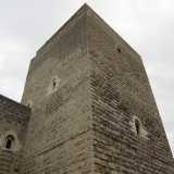 Gli Svevi (dal 1189 al 1268) - I Bizantini lasciano il posto ai Normanni e, dal 1189, agli Svevi. L'imperatore Federico II tra il 1233 e il 1240 restaura e fortifica l'imponente Castello